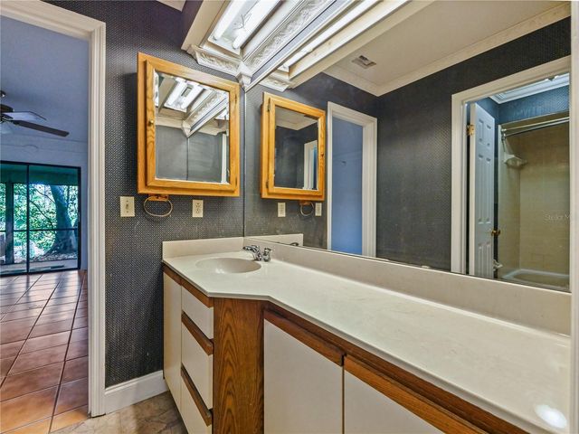 175 CROWN POINT CIRCLE 175, Longwood, FL 32779