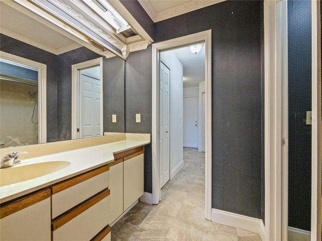 175 CROWN POINT CIRCLE 175, Longwood, FL 32779