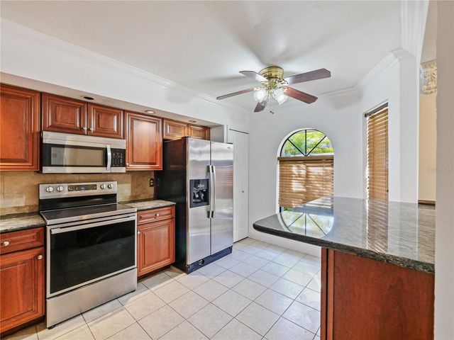 175 CROWN POINT CIRCLE 175, Longwood, FL 32779