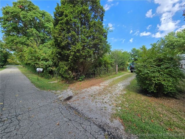 1510 E Willis Road, New Albany, IN 47150