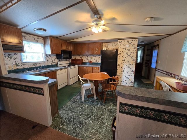 1510 E Willis Road, New Albany, IN 47150