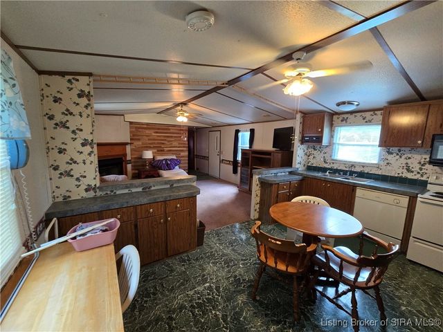 1510 E Willis Road, New Albany, IN 47150