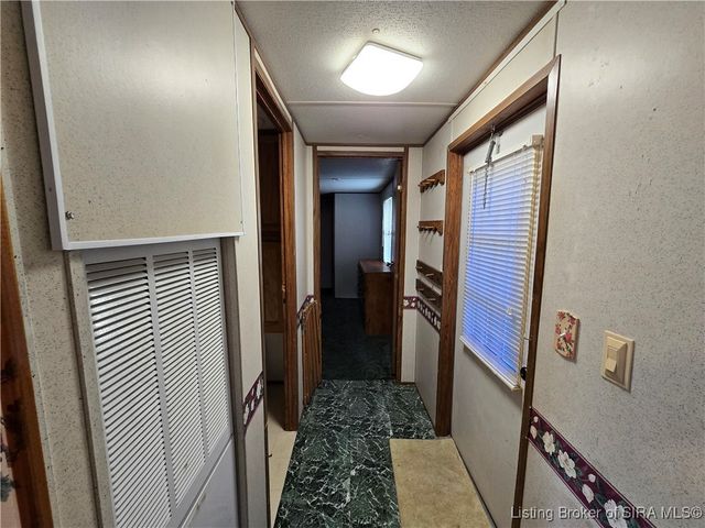 1510 E Willis Road, New Albany, IN 47150