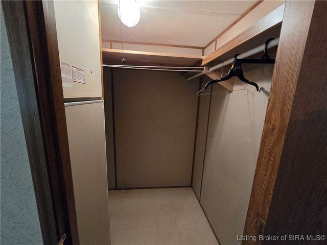 1510 E Willis Road, New Albany, IN 47150