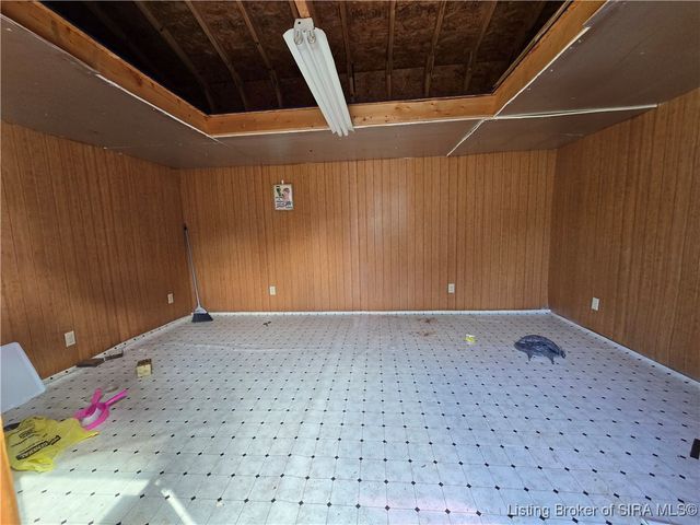 1510 E Willis Road, New Albany, IN 47150