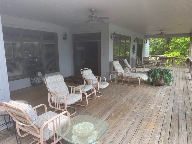 650 Davidson Circle, Greers Ferry, AR 72067