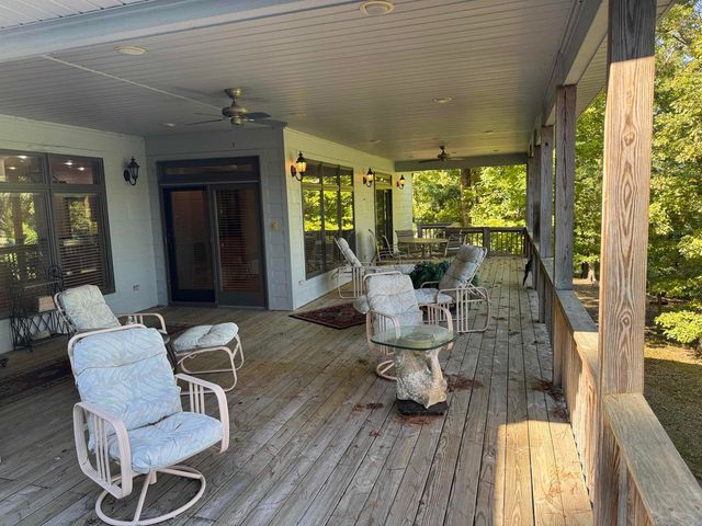 650 Davidson Circle, Greers Ferry, AR 72067