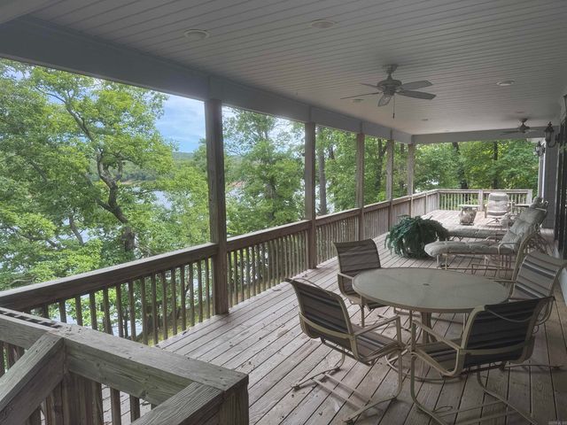 650 Davidson Circle, Greers Ferry, AR 72067