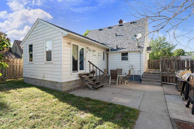 807 11th Avenue NW, Austin, MN 55912