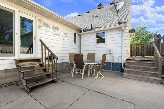 807 11th Avenue NW, Austin, MN 55912