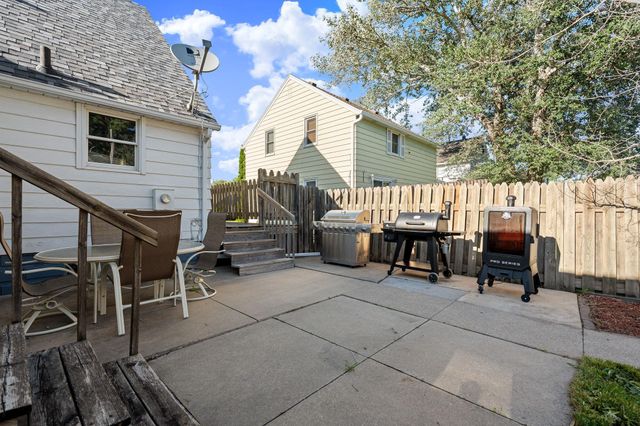 807 11th Avenue NW, Austin, MN 55912