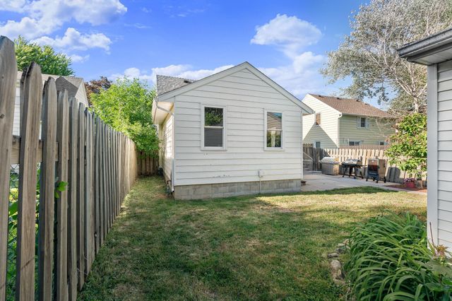 807 11th Avenue NW, Austin, MN 55912