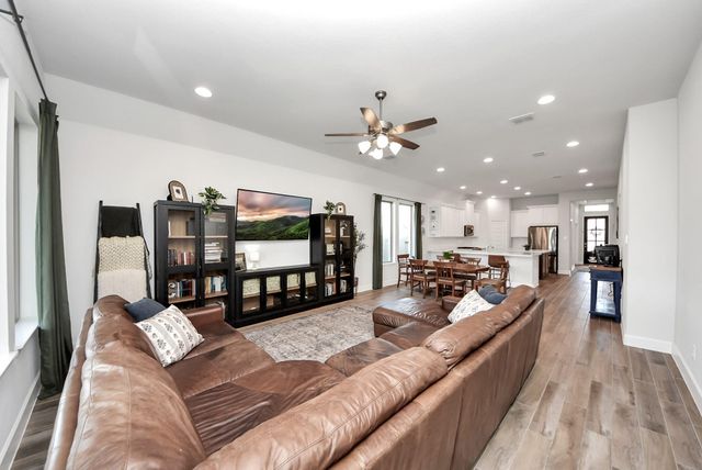 42546 Summer Crest Road, Magnolia, TX 77354