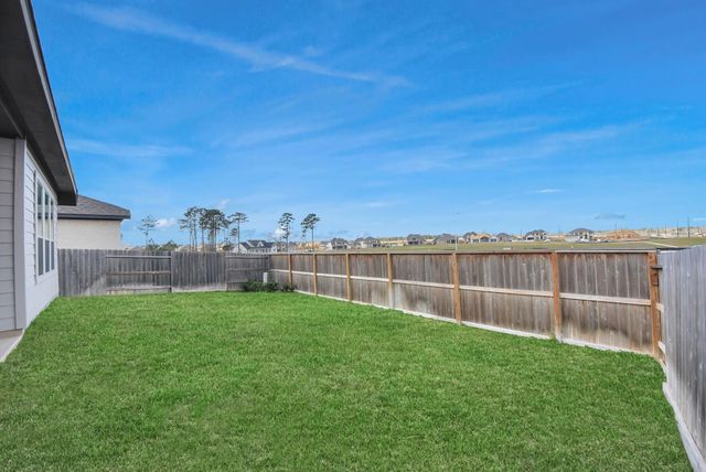 42546 Summer Crest Road, Magnolia, TX 77354