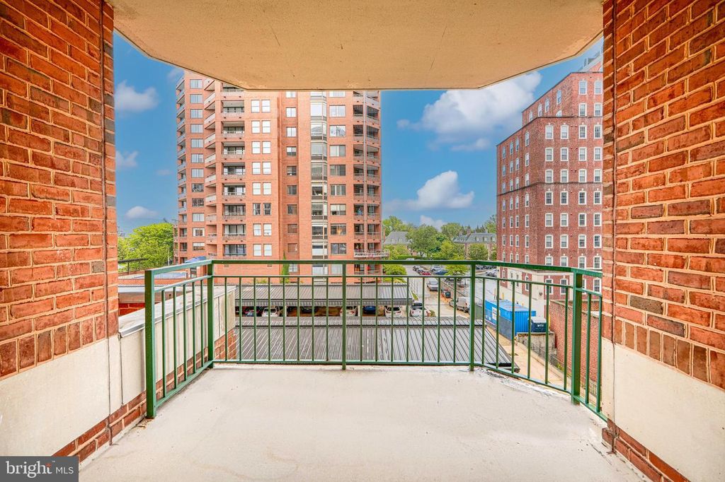 Image 38 of property listing at 3801 CANTERBURY RD #404, Baltimore, MD 21218