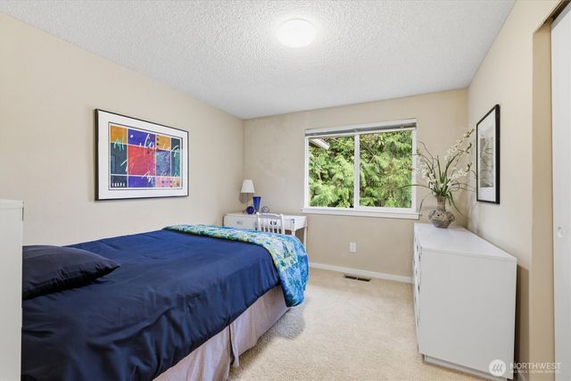 7605 146th Avenue NE, Redmond, WA 98052