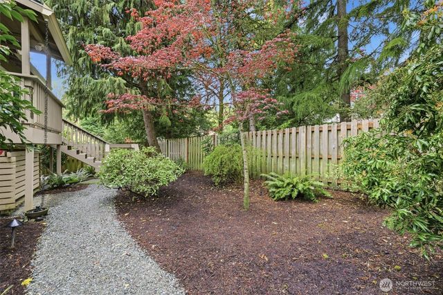 7605 146th Avenue NE, Redmond, WA 98052