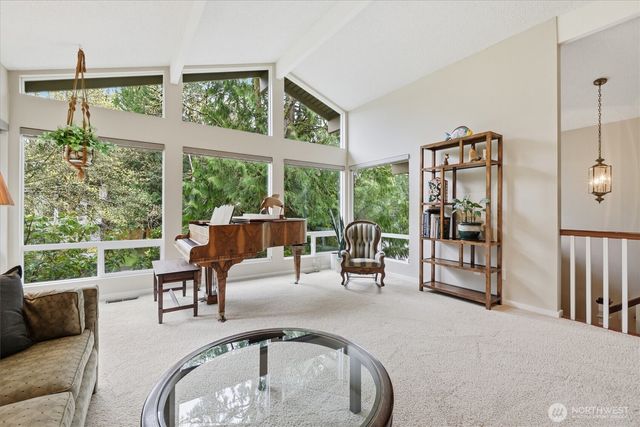 7605 146th Avenue NE, Redmond, WA 98052