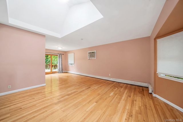 11 Radio Avenue, Miller Place, NY 11764