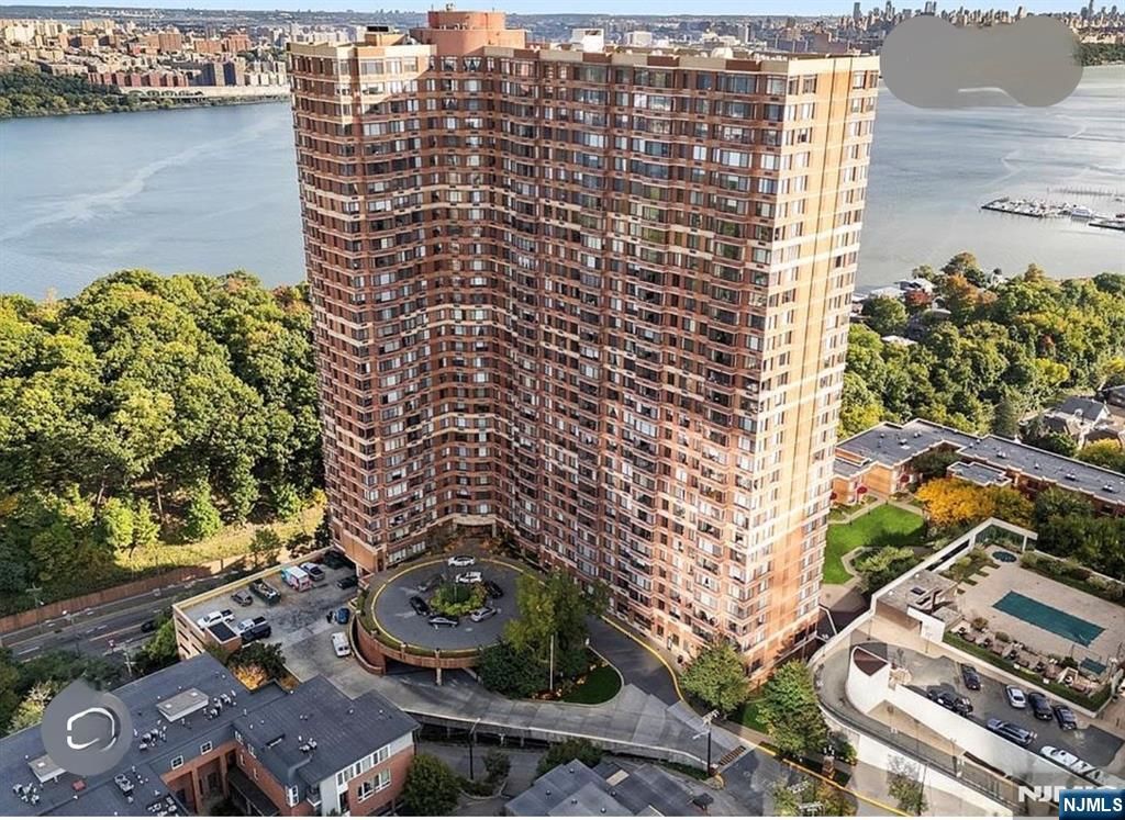100 Old Palisade 2313, Fort Lee, NJ 07024