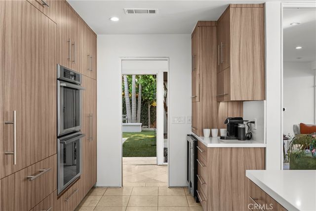 3851 Beverly Ridge, Sherman Oaks, CA 91423