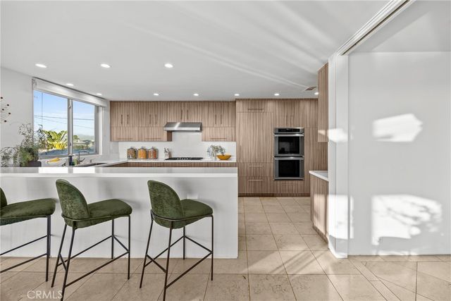 3851 Beverly Ridge, Sherman Oaks, CA 91423