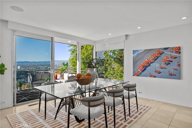 3851 Beverly Ridge, Sherman Oaks, CA 91423