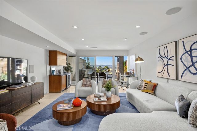 3851 Beverly Ridge, Sherman Oaks, CA 91423