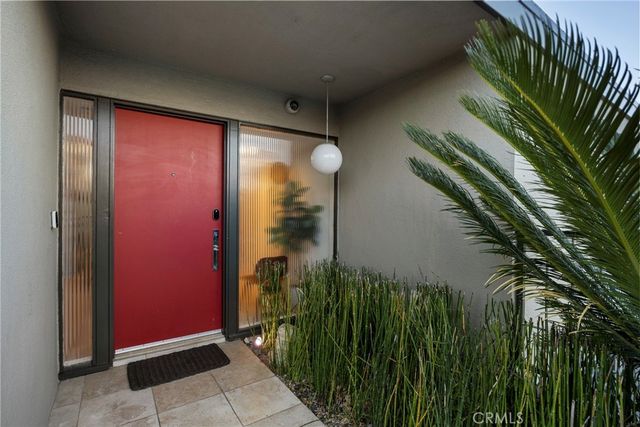 3851 Beverly Ridge, Sherman Oaks, CA 91423