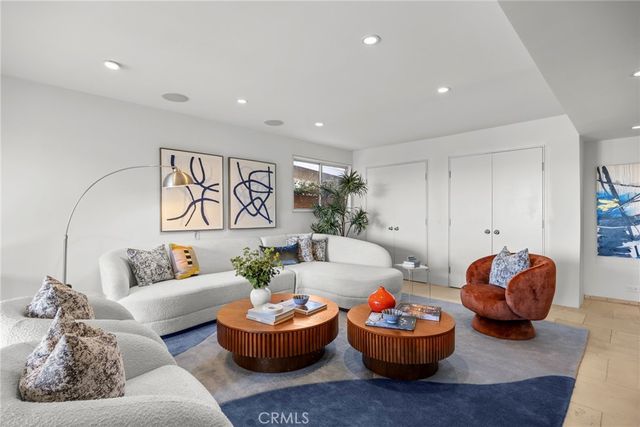 3851 Beverly Ridge, Sherman Oaks, CA 91423