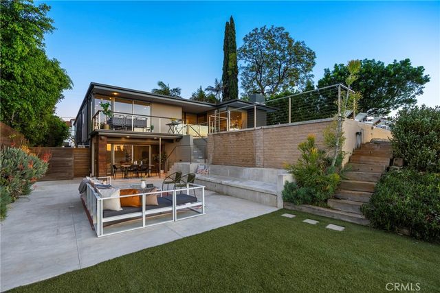 3851 Beverly Ridge, Sherman Oaks, CA 91423