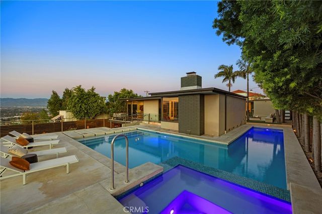 3851 Beverly Ridge, Sherman Oaks, CA 91423