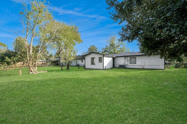 2926 Knotty Oaks Trl Trail, Houston, TX 77045