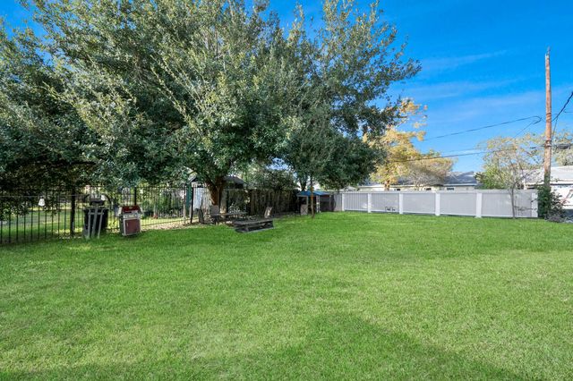 2926 Knotty Oaks Trl Trail, Houston, TX 77045