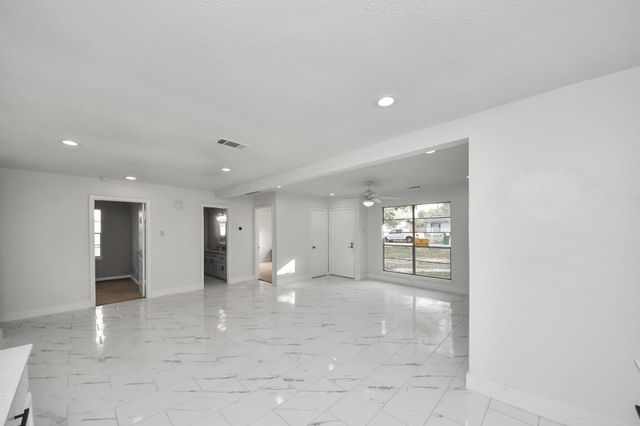 2926 Knotty Oaks Trl Trail, Houston, TX 77045