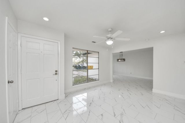 2926 Knotty Oaks Trl Trail, Houston, TX 77045