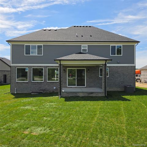 7338 Brys Drive, Shelby Charter Township, MI 48316