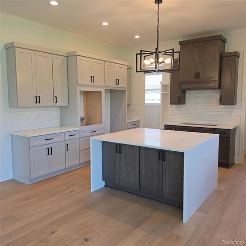 7338 Brys Drive, Shelby Charter Township, MI 48316