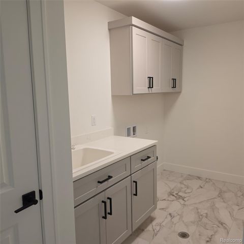 7338 Brys Drive, Shelby Charter Township, MI 48316