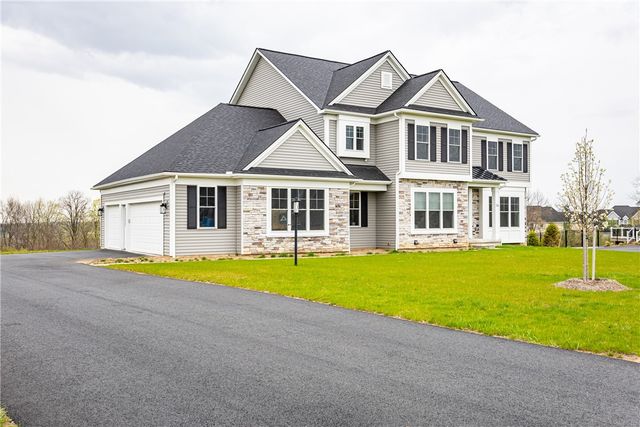 76 Coventry Ridge, Pittsford, NY 14534