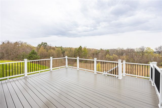76 Coventry Ridge, Pittsford, NY 14534