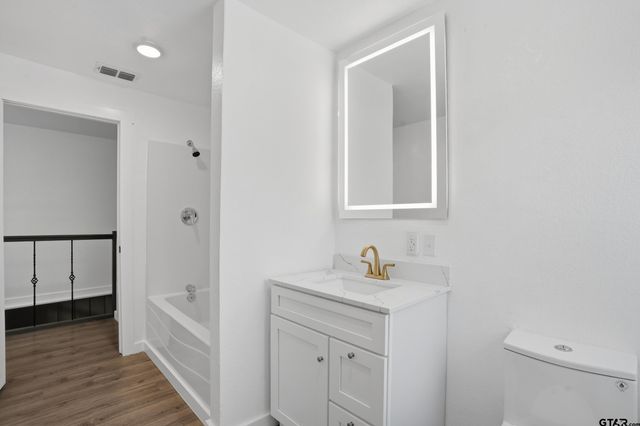 3148 Medlin Road, Gilmer, TX 75645