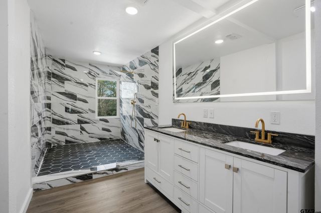 3148 Medlin Road, Gilmer, TX 75645