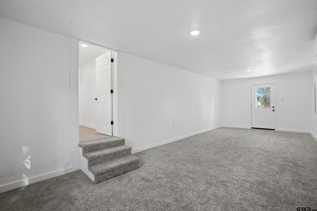 3148 Medlin Road, Gilmer, TX 75645