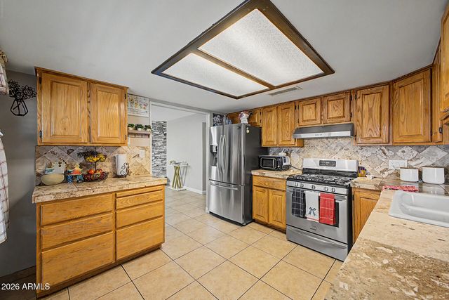8448 W TURNEY Avenue, Phoenix, AZ 85037