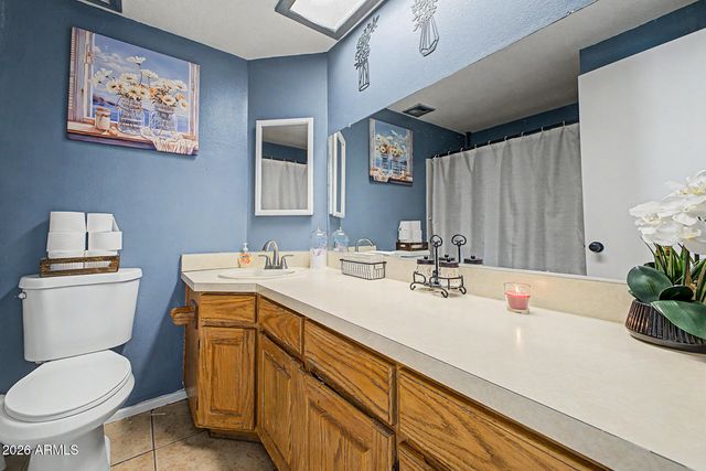 8448 W TURNEY Avenue, Phoenix, AZ 85037