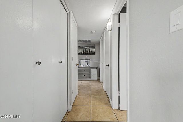 8448 W TURNEY Avenue, Phoenix, AZ 85037