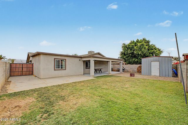 8448 W TURNEY Avenue, Phoenix, AZ 85037