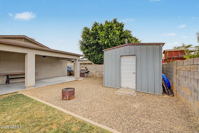 8448 W TURNEY Avenue, Phoenix, AZ 85037