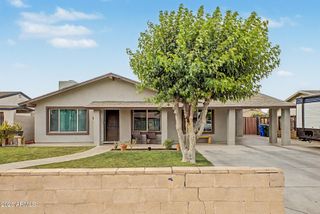 8448 W TURNEY Avenue, Phoenix, AZ 85037